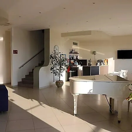Celeste Hotel